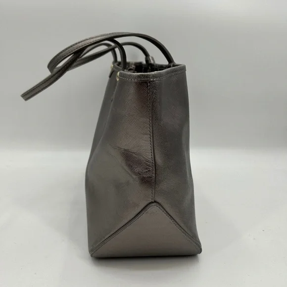 HENRI BENDEL Silver Metallic Leather Large Tote Bag Purse Excellent Condition